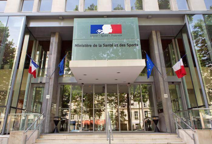 Entrée du ministère de la santé